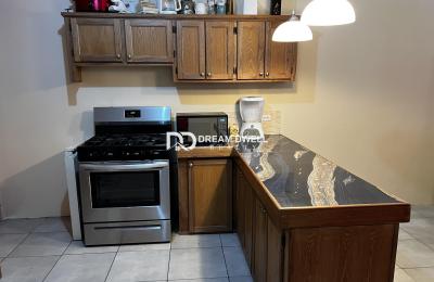 Canary Courts Top Floor  Condo For Sale